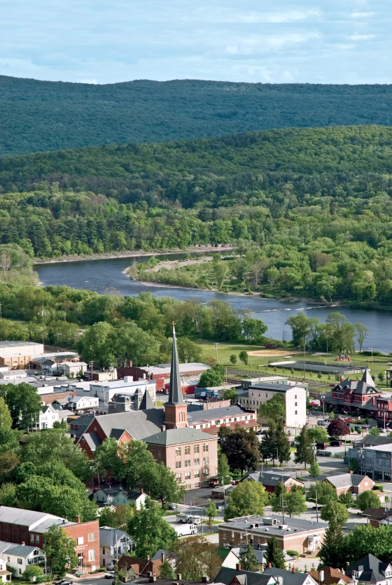 Port Jervis, N.Y.: Population: 9,161. Nearest city: New York, 93 miles.